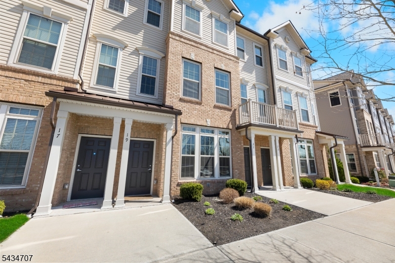 Somerville Station - Residential