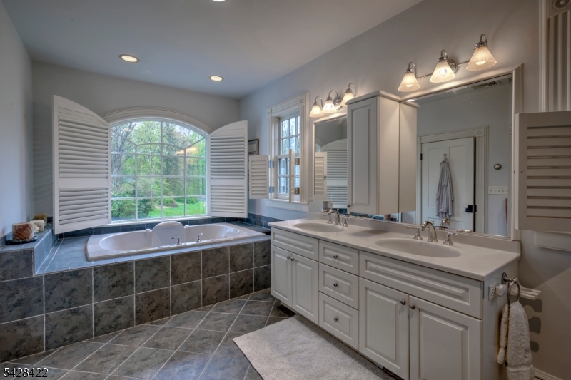Bernardsville Mountain - Residential