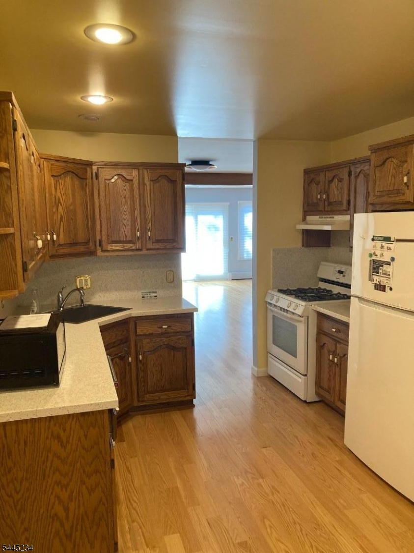 Log Cabin Estates - Residential