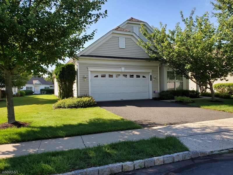 Great PRICE for largest model, CLAREMONT, on an over-sized lot backing to a shrubbed & private park with bench and pavers! Short walk to Clubhouse. The CLAREMONT is the only model that offers a center island & breakfast bar in kitchen & PR for your guests.   Gracious home with entry foyer open to formal Living & Dining Rms, hallway to open concept kitchen w/ dining area looking into Family Room w/ volume ceiling & wall of windows. Enjoy summer evenings on the extended patio. Master Bedroom with tray ceiling, seating area, walk-in closet & Master Bath with Shower Stall & soaking tub!  Somerset Run Is an ACTIVE & INCLUSIVE Over 55 Community close to major highways, Big Box stores, great shopping, parks, trains & buses in New Brunswick!