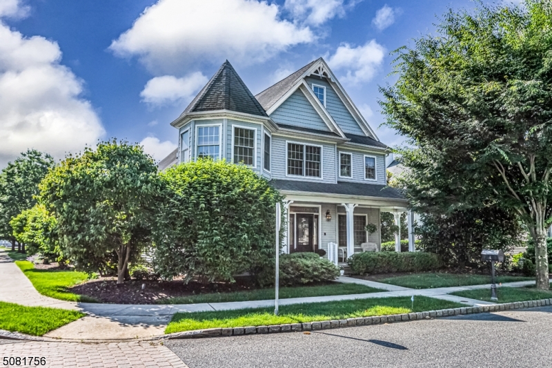 Hawk Pointe - Residential