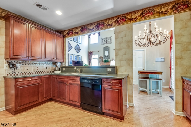 Hawk Pointe - Residential
