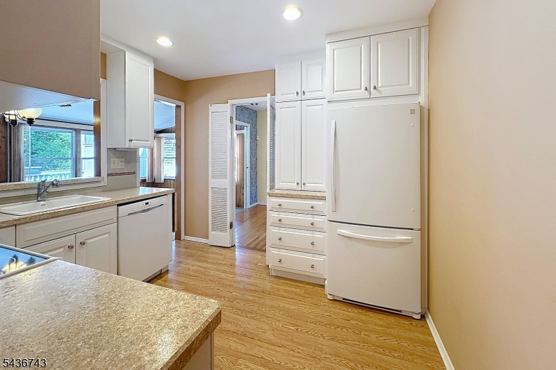 White Meadow Lake - Residential