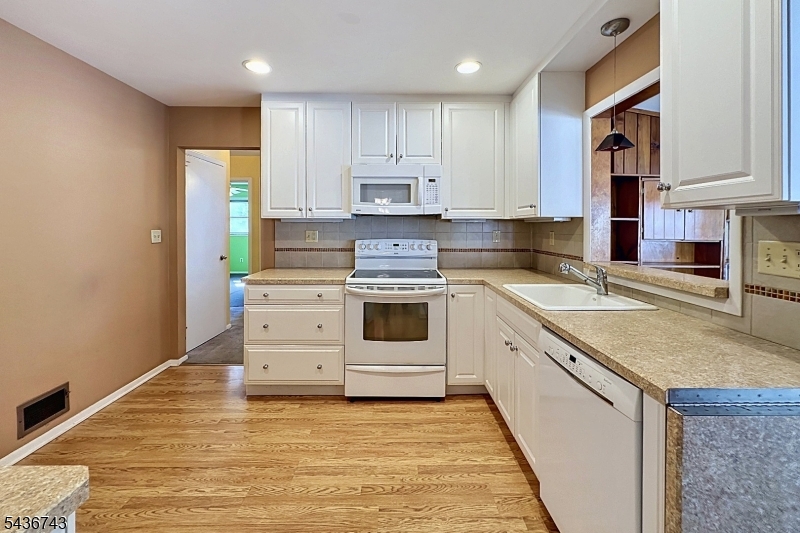 White Meadow Lake - Residential