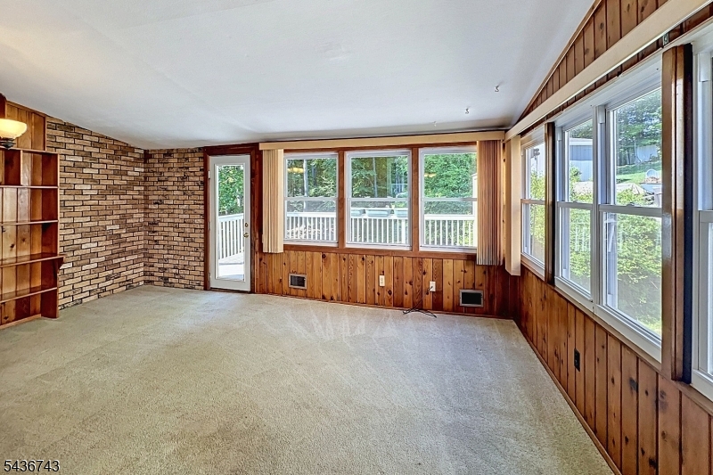 White Meadow Lake - Residential