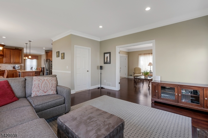 Royal Estates - Residential