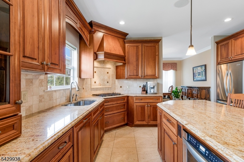 Royal Estates - Residential