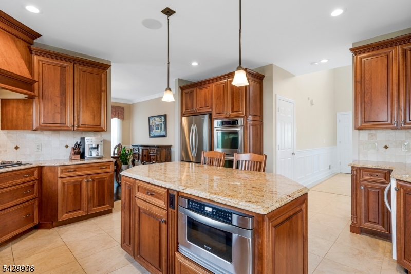 Royal Estates - Residential