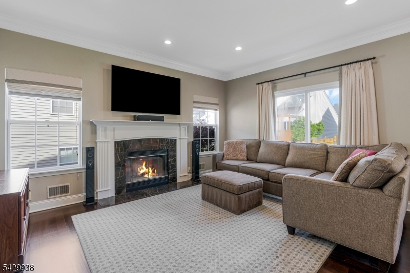 Royal Estates - Residential