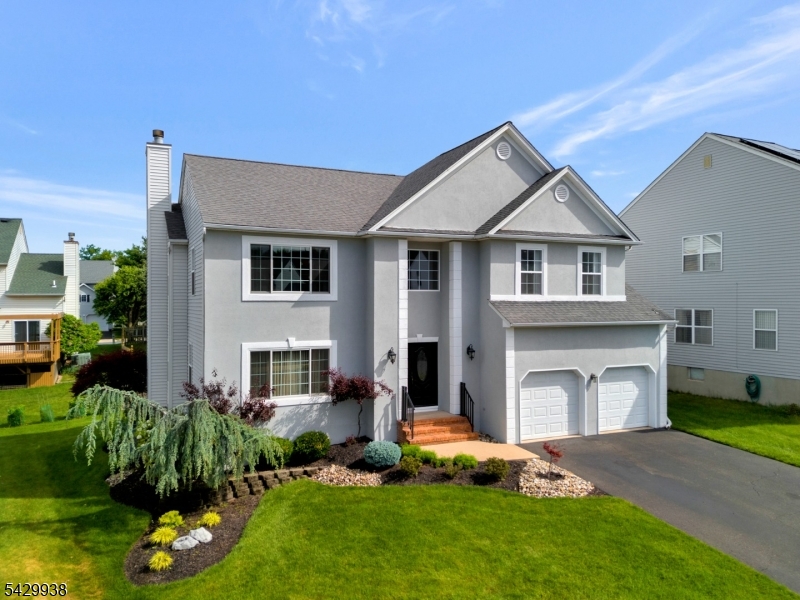 Royal Estates - Residential