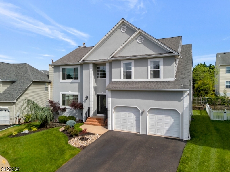 Royal Estates - Residential