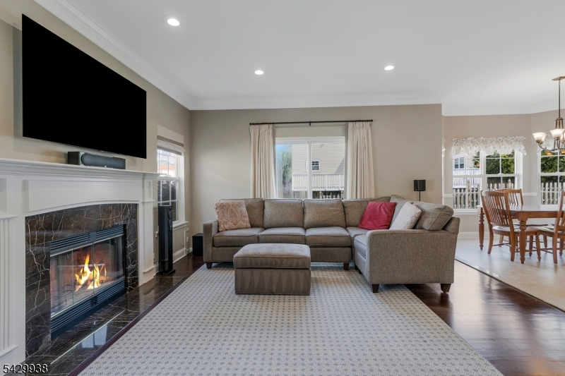 Royal Estates - Residential