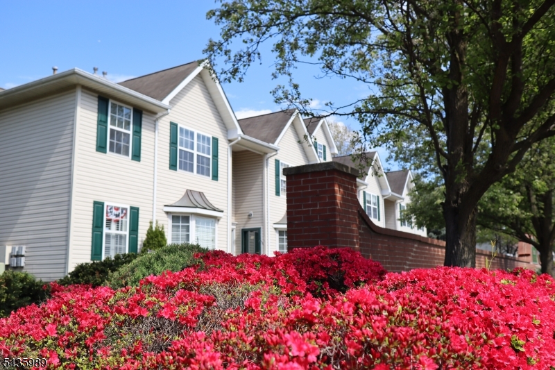 Chanda Arms - Residential