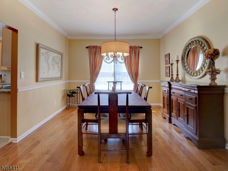 POETS PEAK - Residential