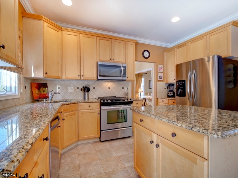 POETS PEAK - Residential