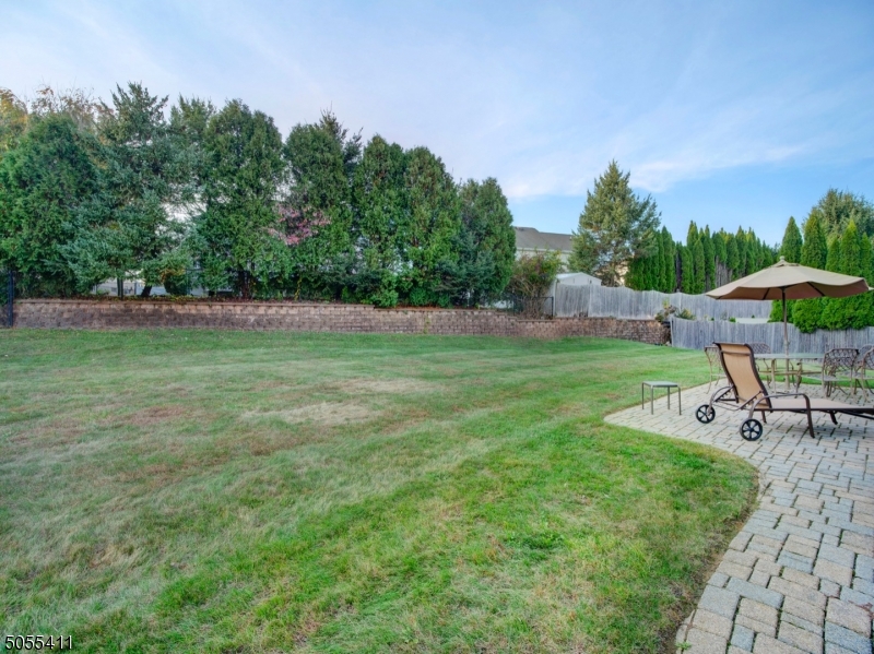POETS PEAK - Residential