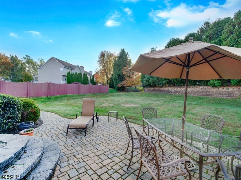 POETS PEAK - Residential