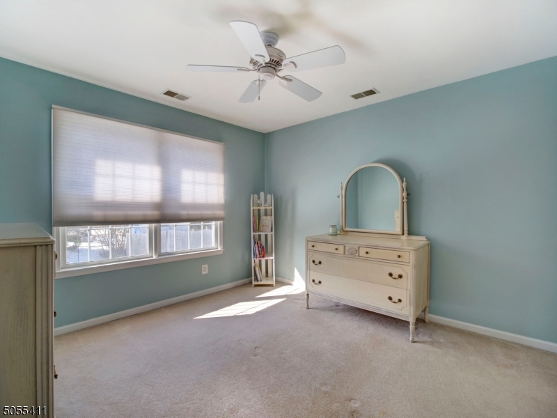 POETS PEAK - Residential