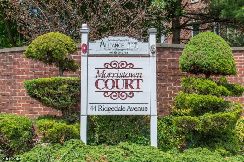 Morristown Court - Residential