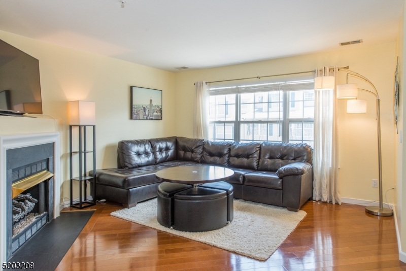 Morristown Court - Residential