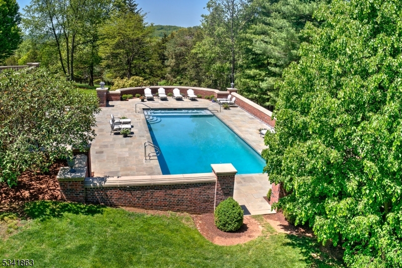 Bernardsville Mountain - Residential
