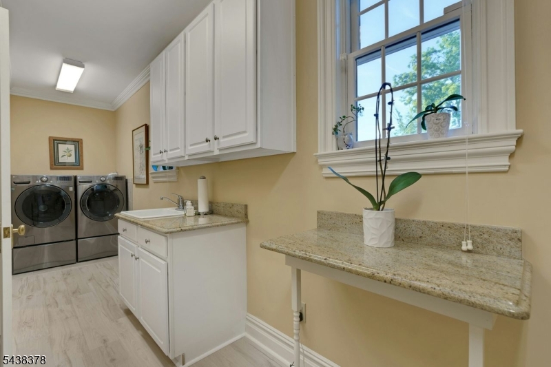 BROOKSIDE - Residential