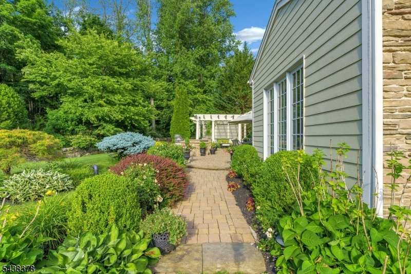 BROOKSIDE - Residential
