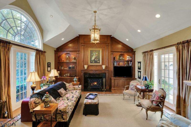 BROOKSIDE - Residential