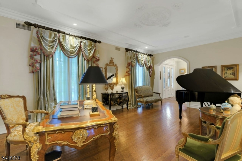 BROOKSIDE - Residential