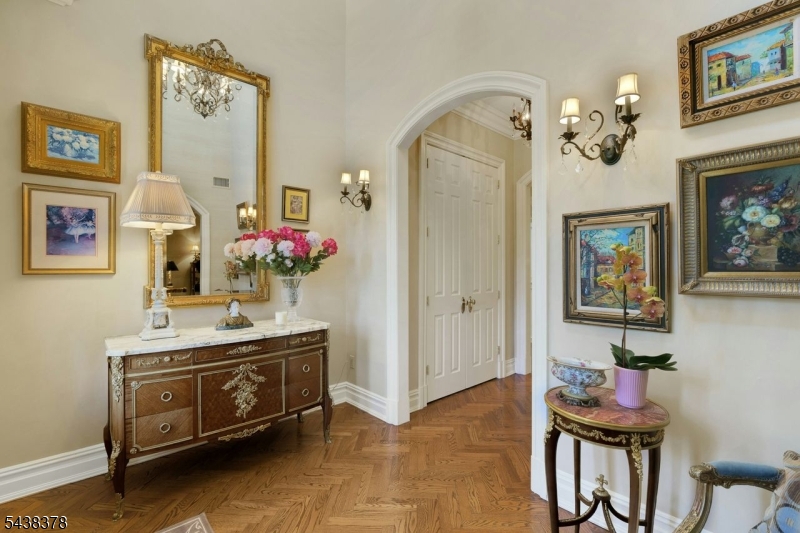 BROOKSIDE - Residential