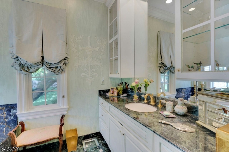 BROOKSIDE - Residential