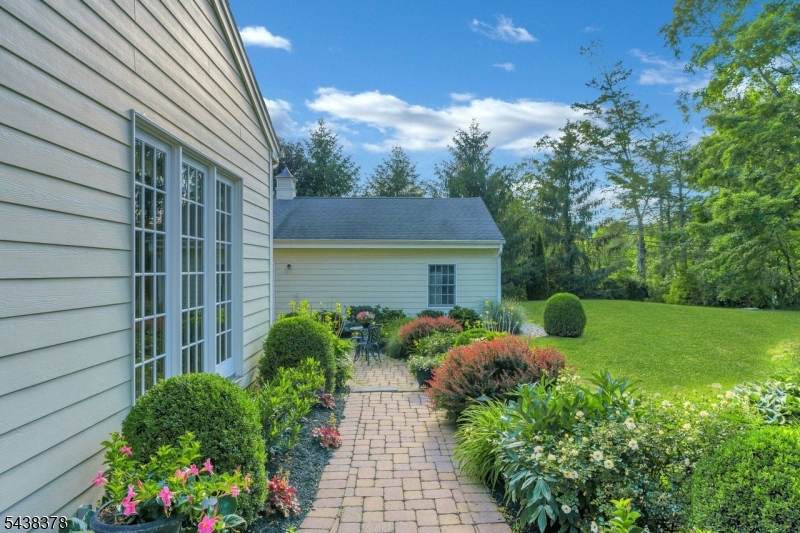BROOKSIDE - Residential