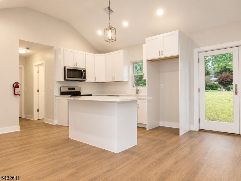 Lake Hpoatcong - Residential