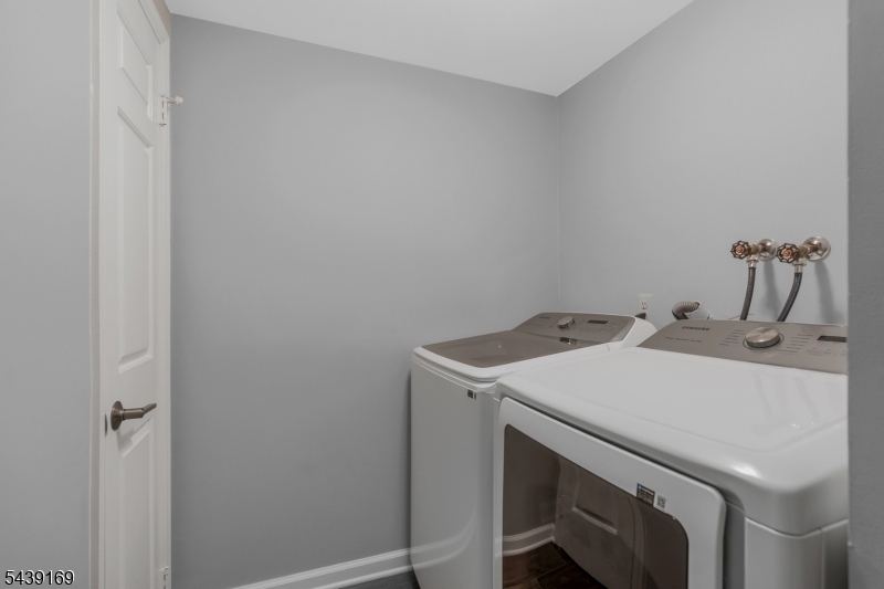 Spring Ridge - Residential