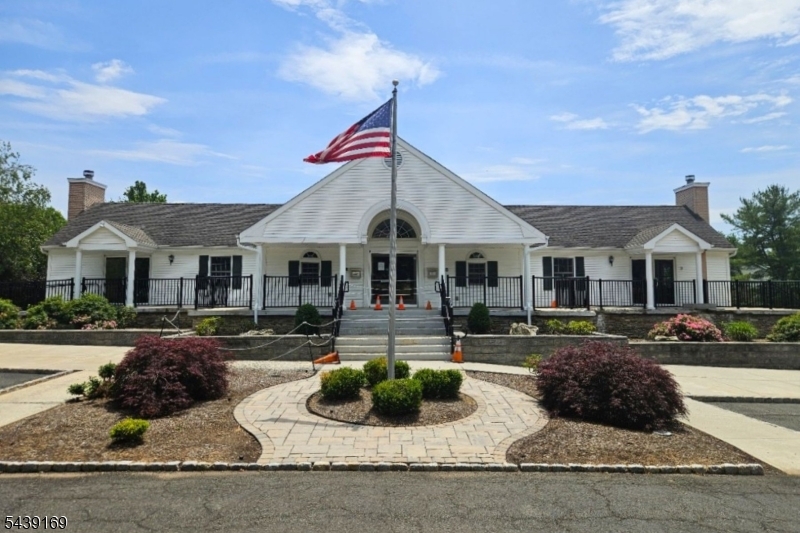 Spring Ridge - Residential