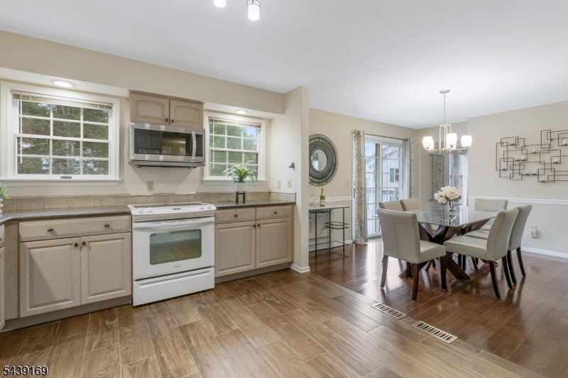 Spring Ridge - Residential