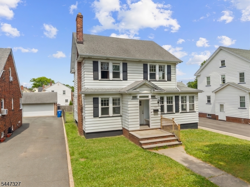 Welcome to this spacious and bright home nestled in a tree-lined Elizabeth neighborhood. Boasting an impressive 2,179 square feet of living space, this home is flooded with natural light and designed to accommodate a wide variety of lifestyles.What truly sets this property apart is its incredibly rare and highly functional layout, featuring 4 bedrooms and 4 full bathrooms distributed across four distinct levels for maximum space and flexibility. The main level features a bright living area, a convenient bedroom, and a full bath. On the second level, you will find two generously sized bedrooms and another full bath, while the top-floor retreat hosts a fourth bedroom and its own private full bath. The basement adds even more versatility, complete with a fourth full bath perfect for a recreation room, home office, or fitness space.Ideally situated with access to local parks, public transit, dining, shopping, and major commuting routes, this property offers both space and exceptional convenience. With fantastic potential to customize and add your own personal touches, this is an opportunity you do not want to miss. Schedule your private tour today to explore the possibilities!
