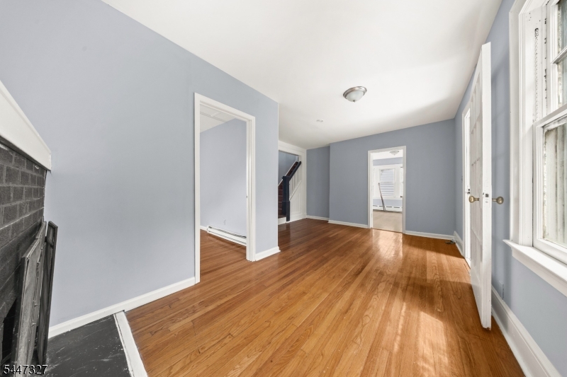 Elmora - Residential