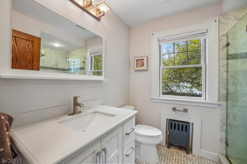 COLLINS - Residential