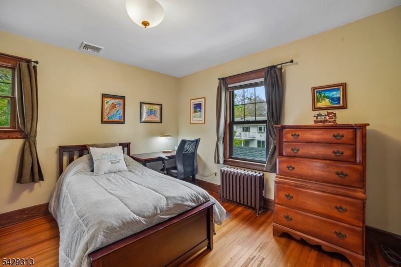 COLLINS - Residential