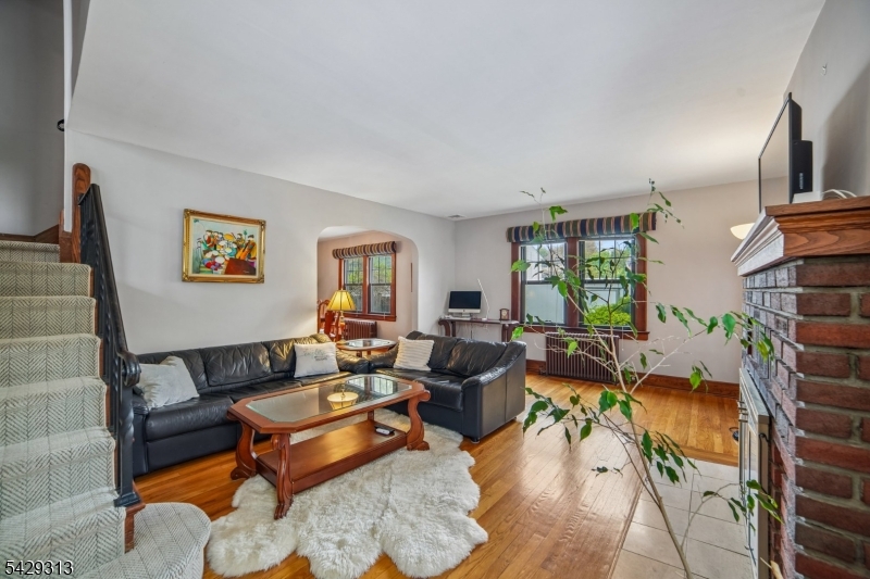 COLLINS - Residential