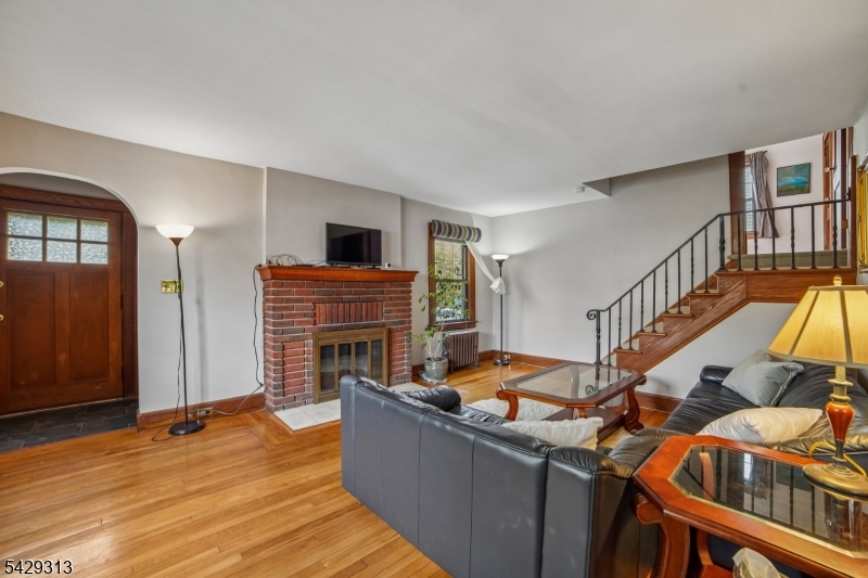 COLLINS - Residential