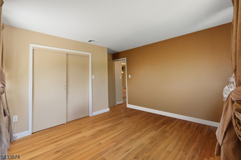 Montague - Residential
