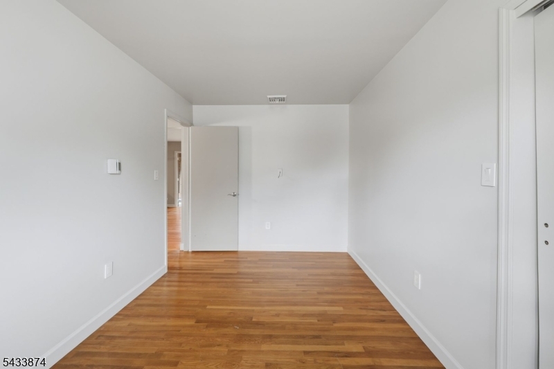 Montague - Residential
