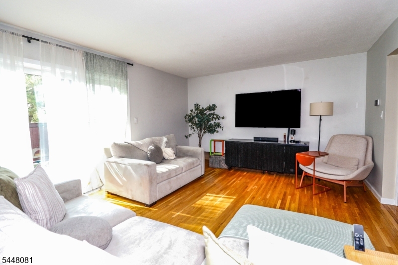 Brookside Square - Residential