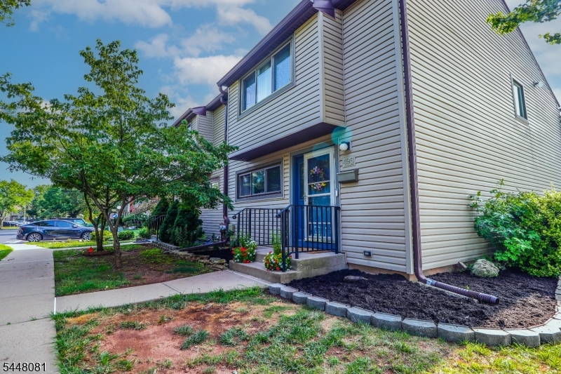 Brookside Square - Residential