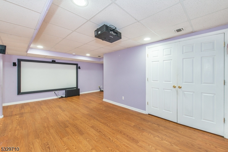 Mazda Brook Commons - Residential