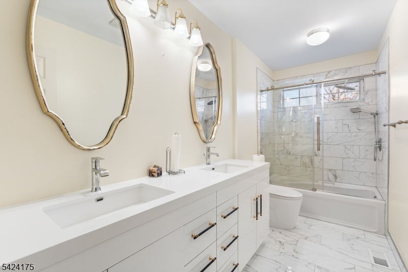 Hills- Carlisle - Residential