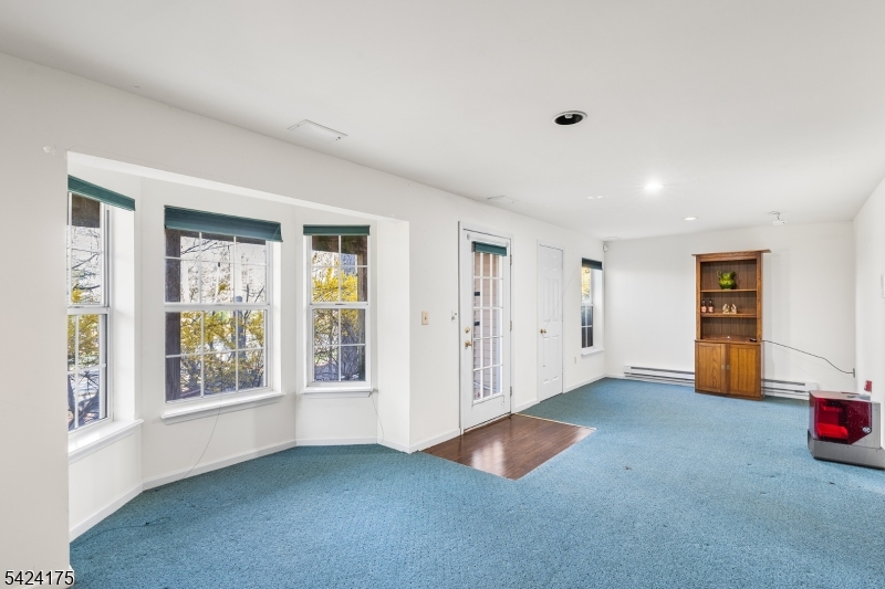 Hills- Carlisle - Residential