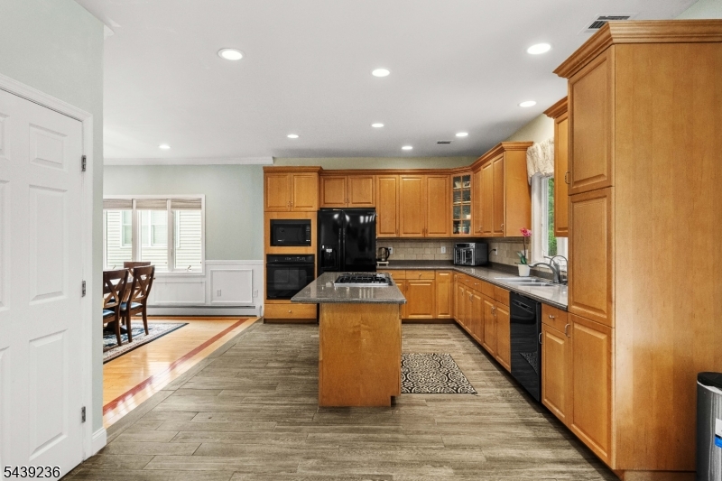 Glenmont Commons - Residential